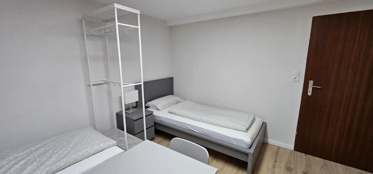 Workers Heaven Monteur - Arbeiter Zimmer Леррах Екстер'єр фото