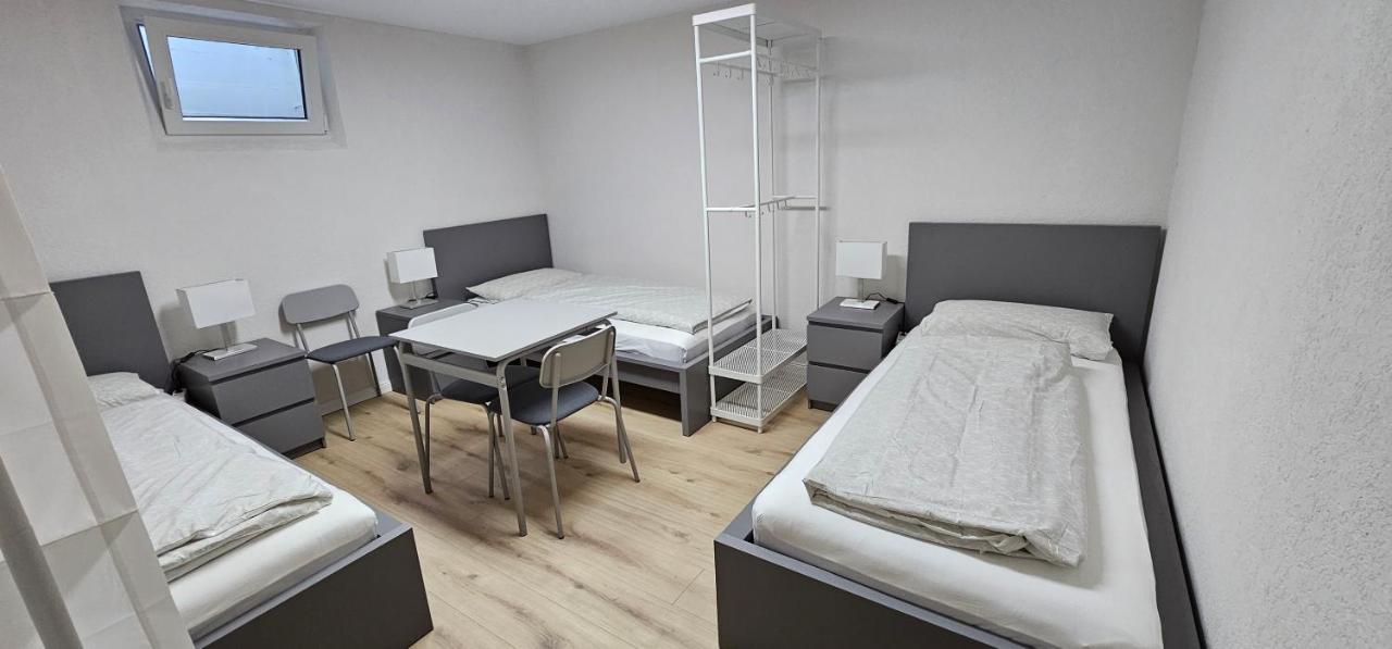 Workers Heaven Monteur - Arbeiter Zimmer Леррах Екстер'єр фото