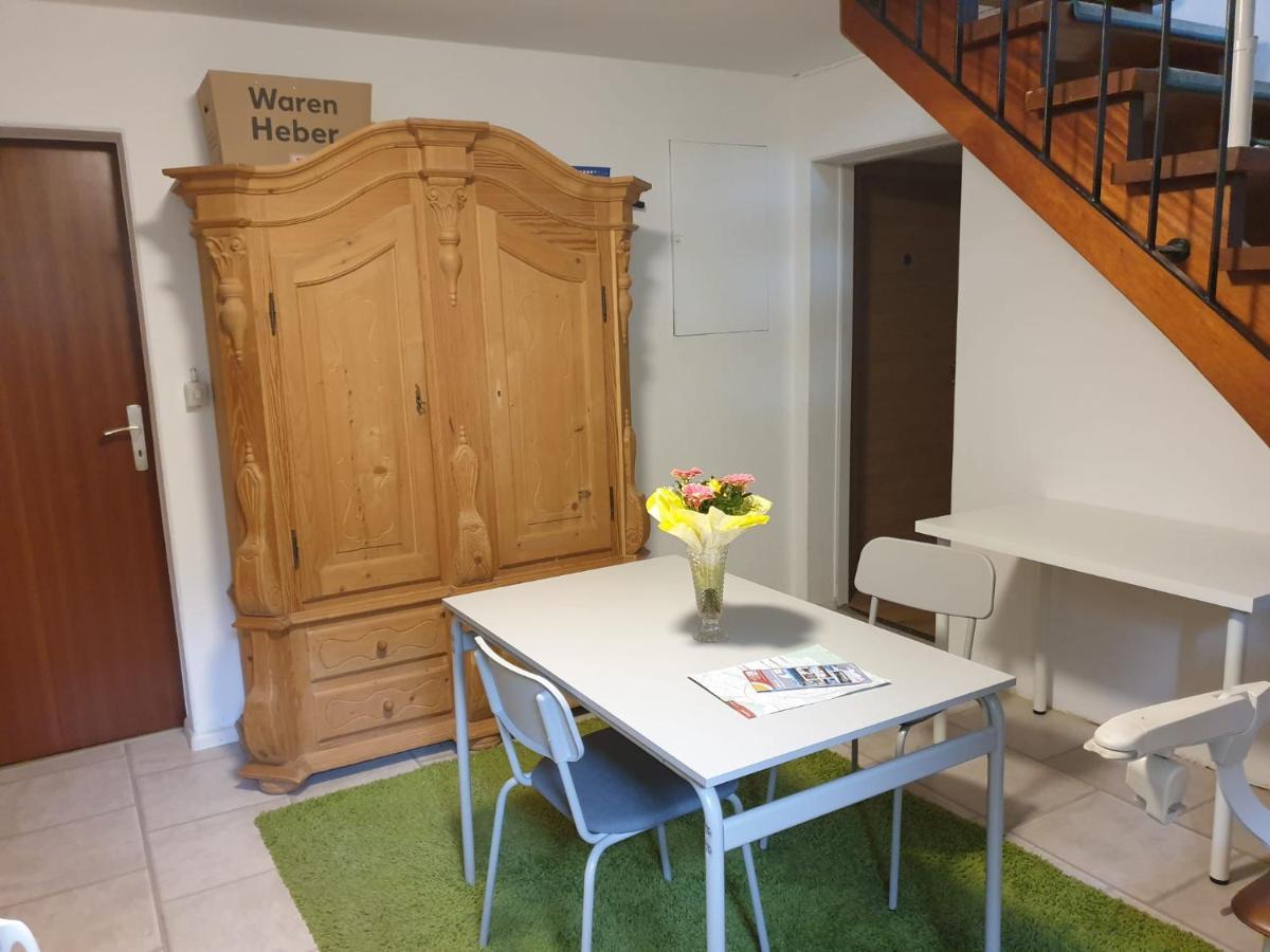 Workers Heaven Monteur - Arbeiter Zimmer Леррах Екстер'єр фото